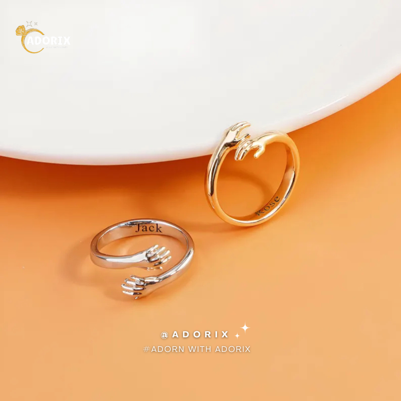 Personalized Hugging Couples Rings With Name