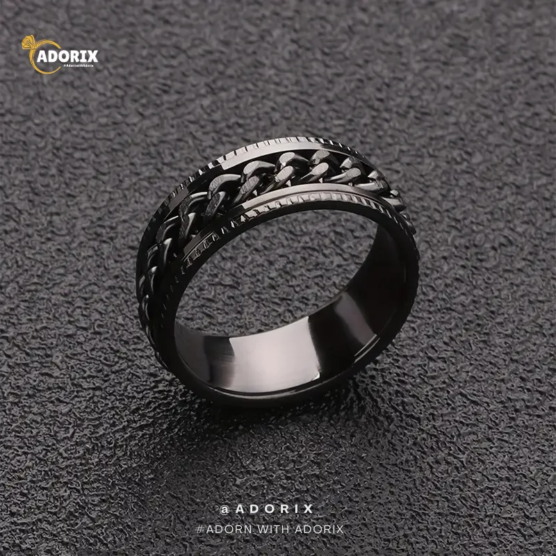 Men's Embossed Chain Ring