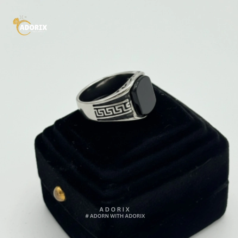 GREEK BLACK RING